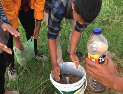 Mahasiswa Jurusan Lingkungan FHIL-UHO Memberikan Pelatihan Pengolahan Sampah Rumah Tangga menjadi Pupuk Kompos